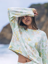 Hurley On Sale | Safari Floral Boxy Crew - Spray