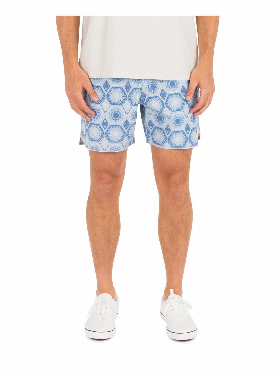 Hurley | Phantom Naturals Scallop Volley 17" - Spring Breeze