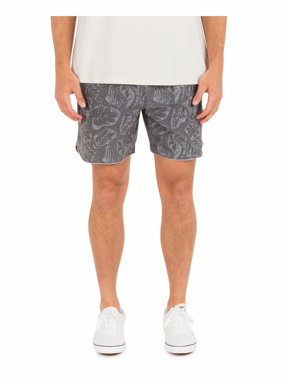 Hurley | Phantom Naturals Scallop Volley 17" - Black